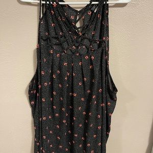 Torrid strappy front top sz 4
